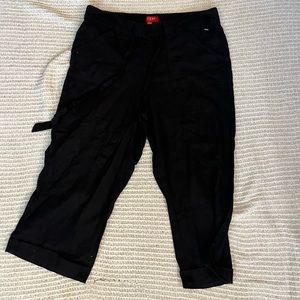 Guess cropped pants